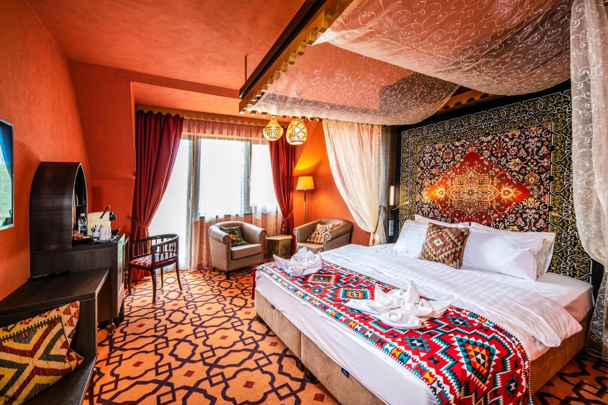 Meses Shiraz Hotel Superior-Adults Only エゲルサローク エクステリア 写真
