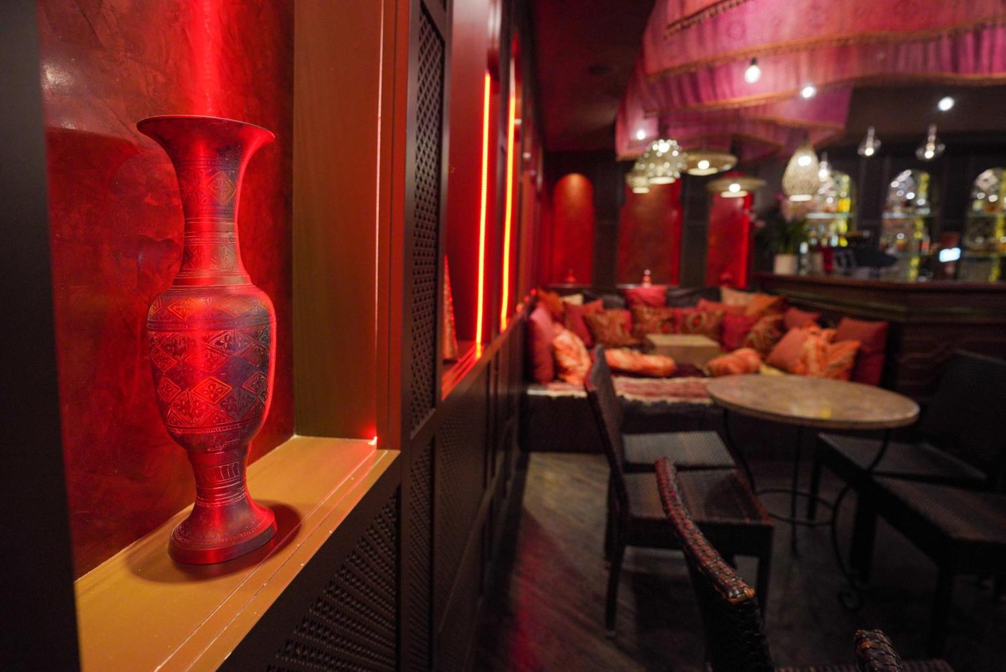 Meses Shiraz Hotel Superior-Adults Only エゲルサローク エクステリア 写真