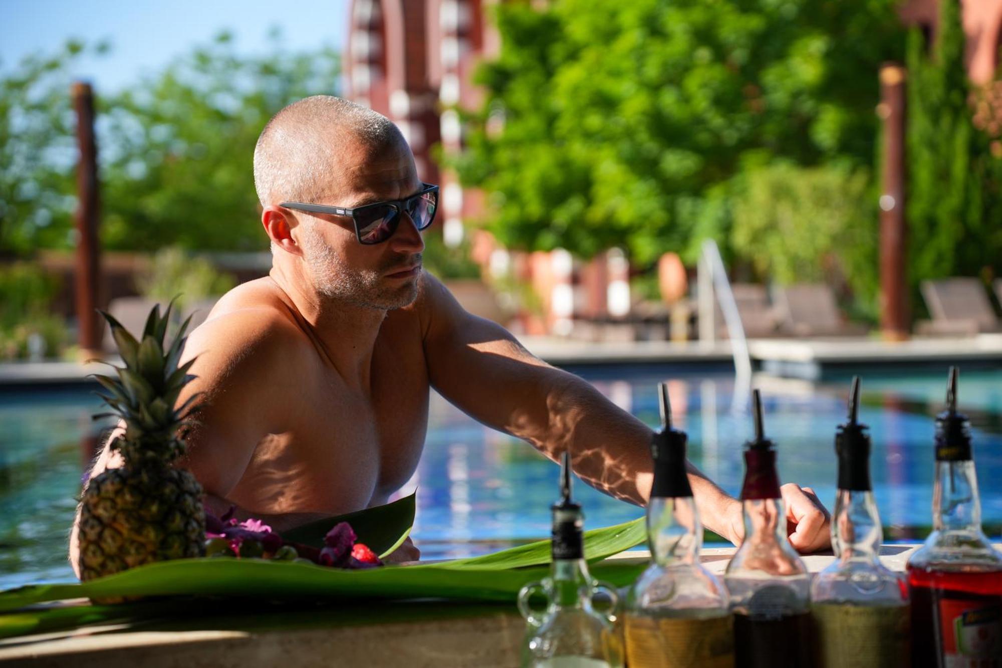 Meses Shiraz Hotel Superior-Adults Only エゲルサローク エクステリア 写真